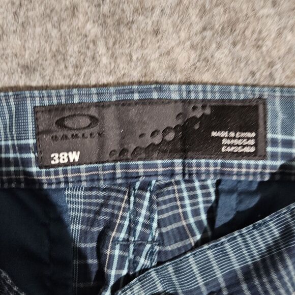 Oakley Shorts Mens 38 Blue Plaid Flat Front Casual Outdoor Golf Stretch Pockets - Picture 7 of 8